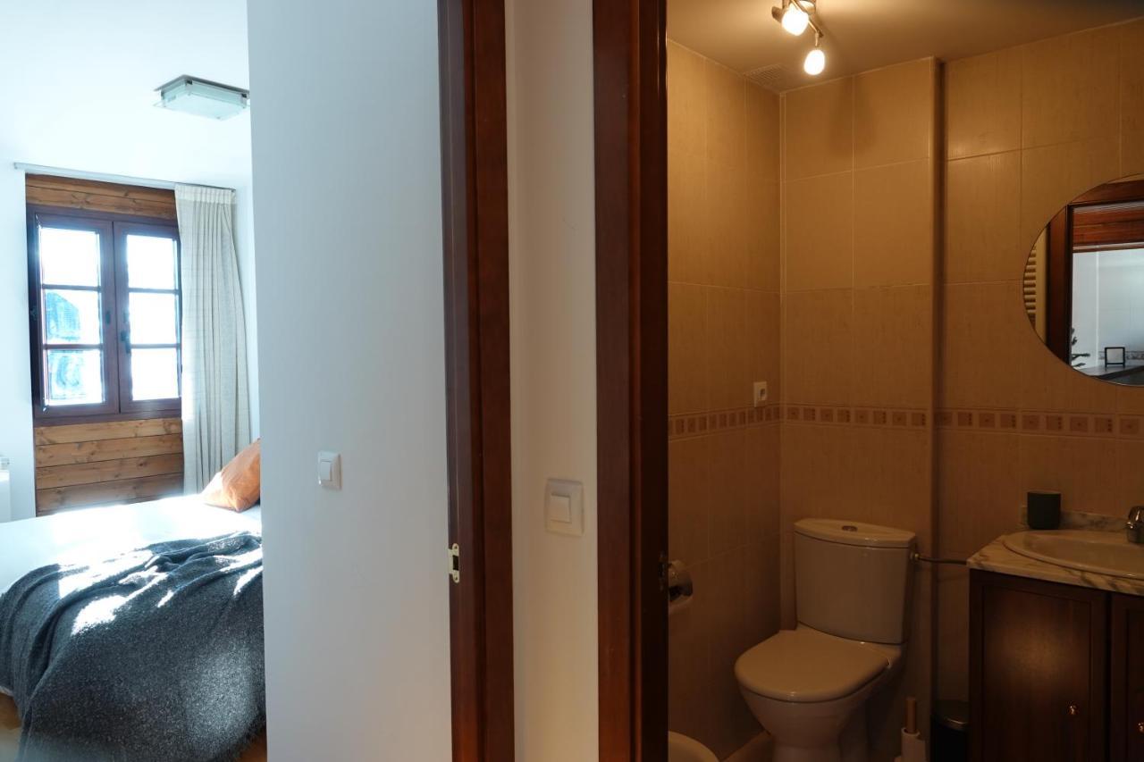 Stone Garaje Cubierto Y Trastero Pirineos360 Apartment ฟอร์มีกัล ภายนอก รูปภาพ