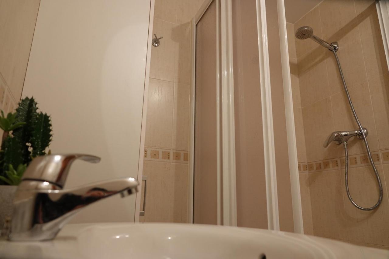 Stone Garaje Cubierto Y Trastero Pirineos360 Apartment ฟอร์มีกัล ภายนอก รูปภาพ